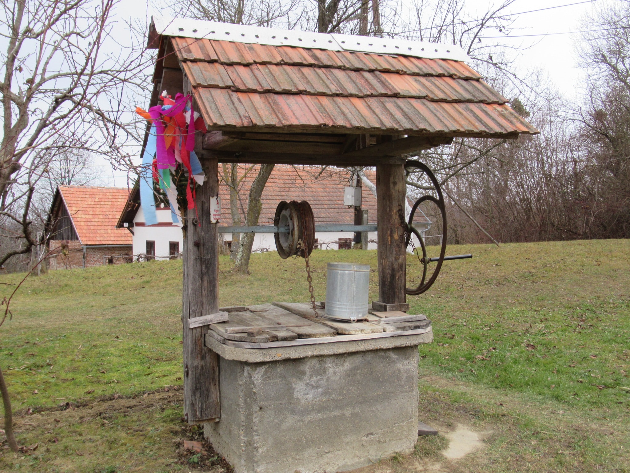 Okrašen vodnjak – e-Documenta Pannonica